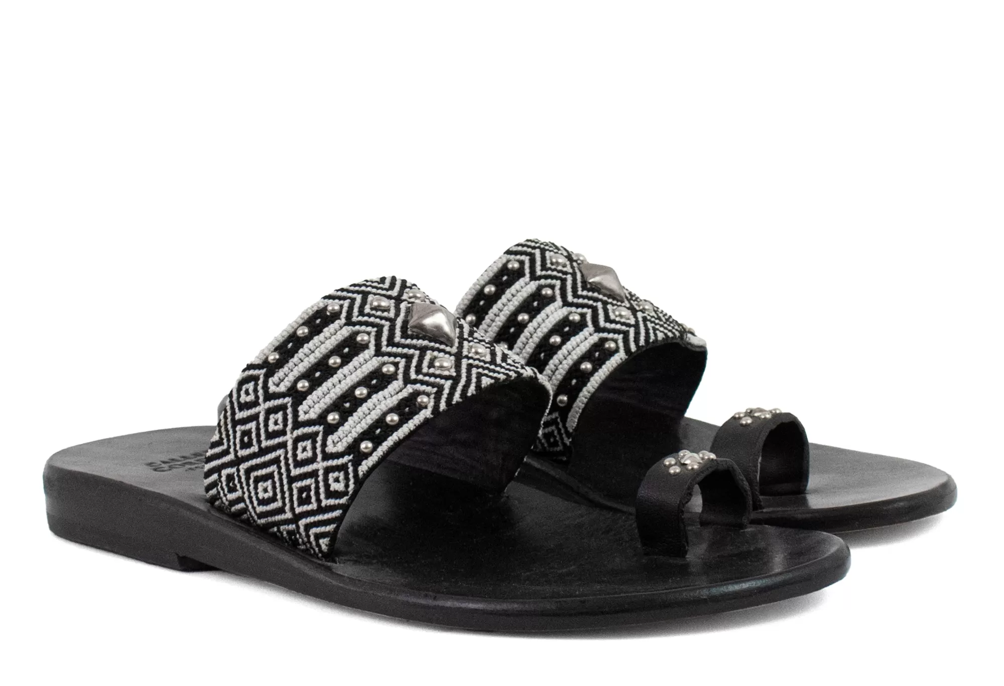 Calleen Cordero Papi Blk-Wht Woven Sandal Black - White Woven w/ Nickel Art Cheap